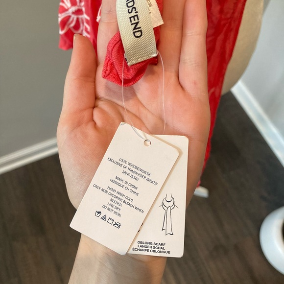 Scarf - Picture 4 of 4